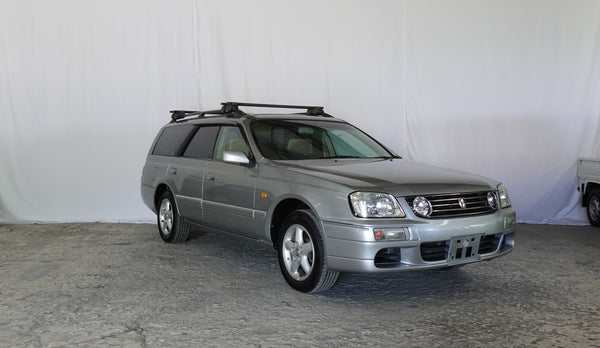 1999 Nissan Stagea 25X Four — exterior of the exact listed vehicle
