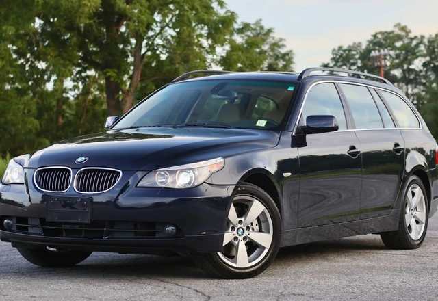 2007 BMW 530xi Sports Wagon — exterior of the exact listed vehicle