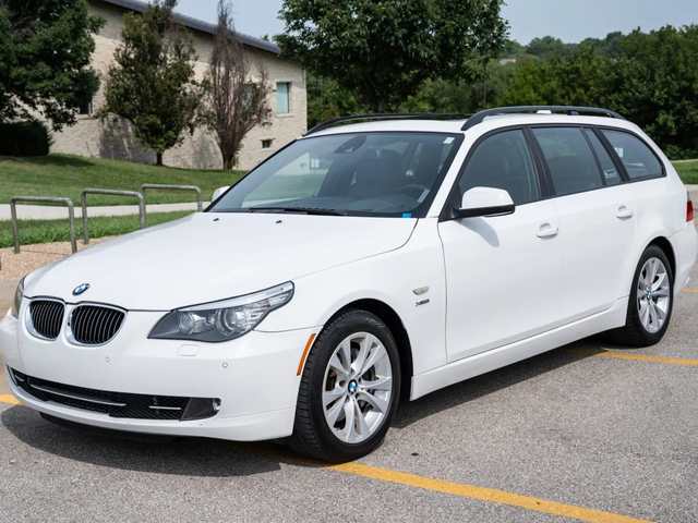 2010 BMW 535i xDrive Sports Wagon — exterior of the exact listed vehicle