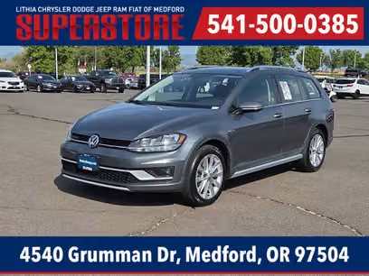 2019 Volkswagen Golf Alltrack TSI SE — representative real model exterior photograph